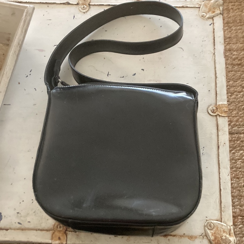 Gucci bag 💕 - Picture 3 of 7